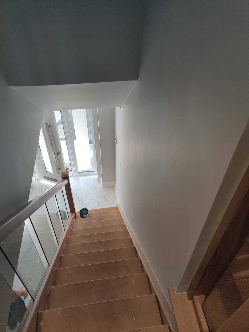 Darren Allison Professional painter & decorator — Photos 10